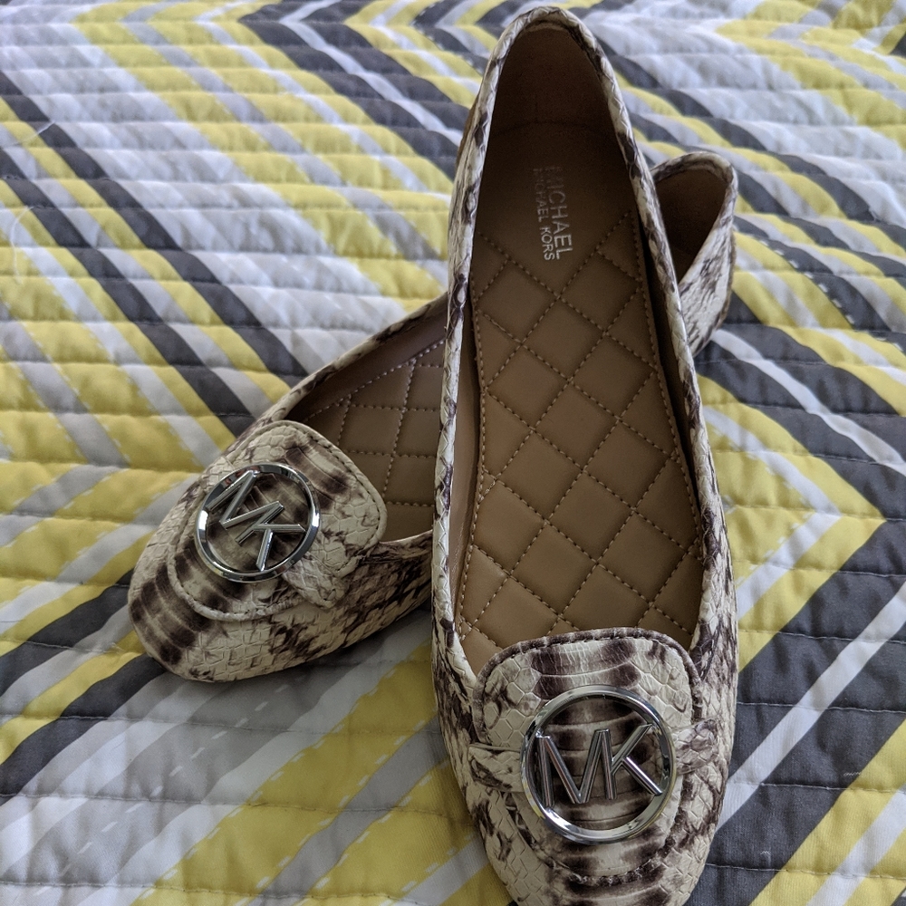 Michael Kors flats